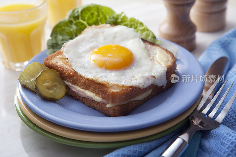 三明治:Croque Madame